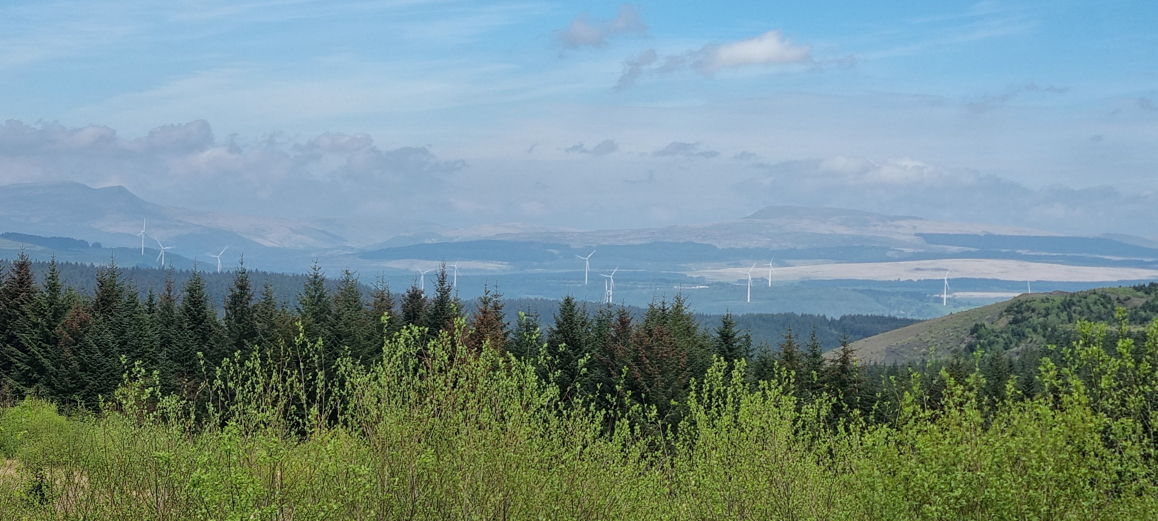 The views to the west keep rolling on